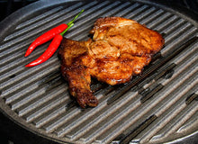 Load image into Gallery viewer, 30cm Round Cast Iron Griddle Plate, BBQ Pan Cooking Griddle Grill for StoveF, Oven
