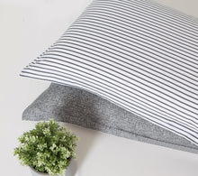 Load image into Gallery viewer, Gerry 100% cotton reversible quilt cover set-queen size
