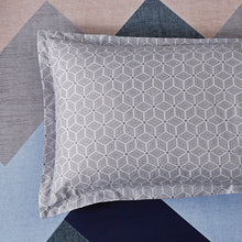 Load image into Gallery viewer, Jay microfiber reversible quilt cover set-king size
