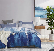 Load image into Gallery viewer, Chavez microfiber reversible quilt cover set-super king size
