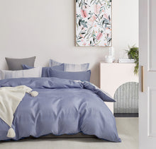 Load image into Gallery viewer, Chavez microfiber reversible quilt cover set-super king size
