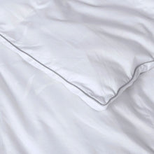 Load image into Gallery viewer, Accessorize 350GSM Down Alternative Quilt Queen
